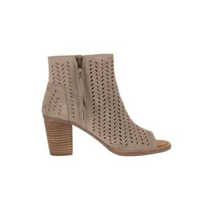TOMS Women's Majorca Peep Toe Fashion Boot 7
